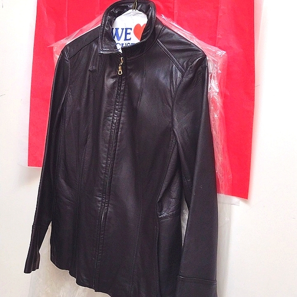 Ann Klein Vintage Lamb Leather Beautifully Cut in Back - Picture 3 of 16